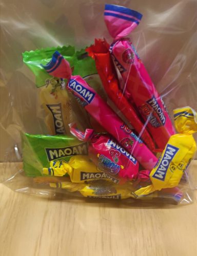Maomix Maoam Haribo – Bonbons assortis – Sachet 100 g Assortiment de bonbons Maoam tendres et fruités, mélange aléatoire de variétés colorées et gourmandes.