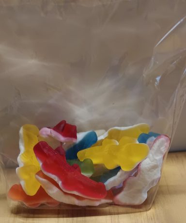 Crocodiles Haribo – Sachet de 100 g Les célèbres crocodiles Haribo : tendres, colorés et fruités